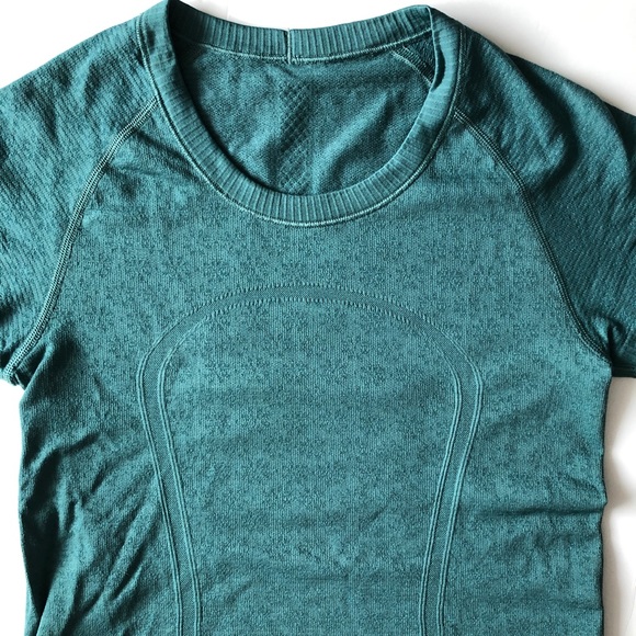 LULULEMON SWIFTY TECH Tee size 6 - Picture 6 of 7